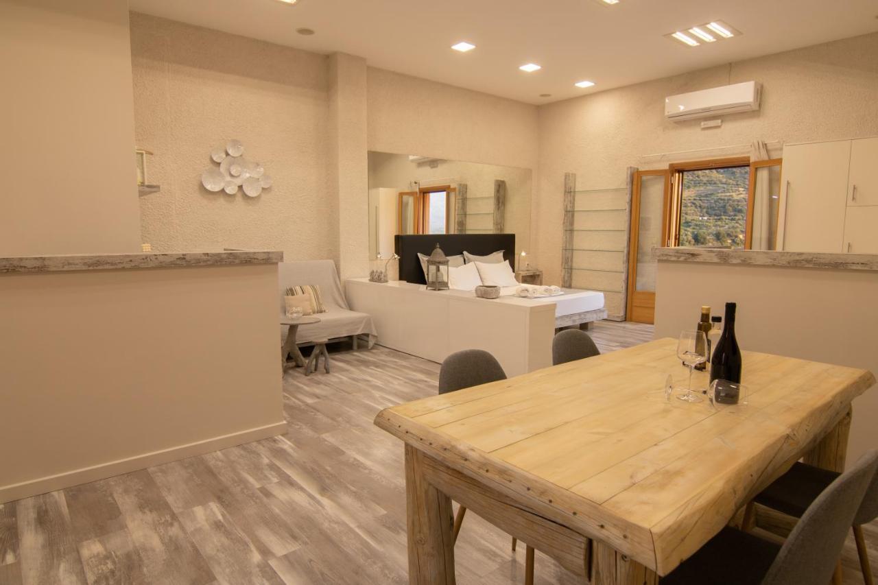The Mountain House - Authentic Cretan Hideaway - Breathtaking And Nature Views Tourloti Екстер'єр фото